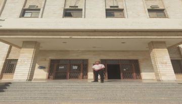 أكاديمي يكشف عن جمود إداري في جامعة عدن ويطالب بتفعيل قانون التدوير الوظيفي