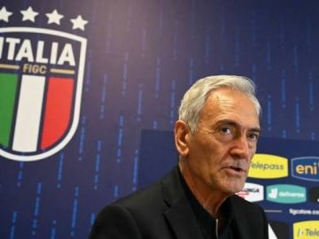 رئيس الاتحاد الإيطالي لكرة القدم يستقيل عقب فشل التأهل إلى كأس العالم