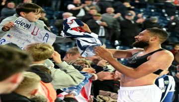 عقوبة صادمة في إنجلترا.. خصم نقطتين من ناد عريق بسبب انتهاكات مالية جسيمة