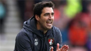 المدرب إيراولا سيغادر بورنموث بنهاية الموسم