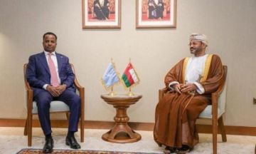 الصومال وعمان يعززان العلاقات الثنائية