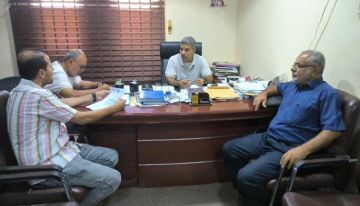 مدير مكتب الشباب والرياضة بعدن يلتقي الأمين العام لنادي الميناء لمناقشة أوضاع النادي