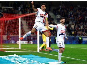 باريس سان جيرمان يواجه ليون في قمة مواجهات الجولة 30 من الدوري الفرنسي