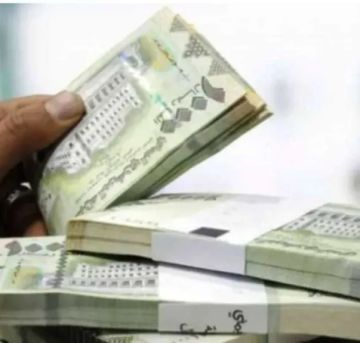 الحوثيون يبدؤون تصفير نصف الراتب والذي يصرفوه لبعض الموظفين في مناطق سيطرتهم الحوثيون يبدؤون تصفير نصف الراتب والذي يصرفوه لبعض الموظفين في مناطق سيطرتهم
