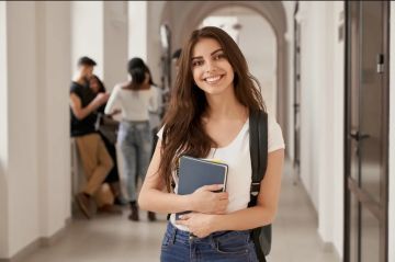 أفضل 10 تخصصات جامعية لها مستقبل للشابات في 2026