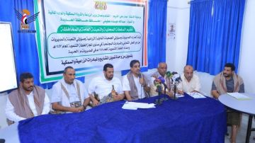 ورشة حول دور العمل التعاوني والمبادرات في تنفيذ الخطة التنموية بالحديدة