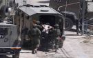 العدو الإسرائيلي يعتقل أكثر من 24 فلسطينيا بينهم محررون ونساء في اقتحامات بالضفة الغربية