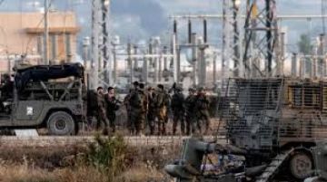 الجيش الإسرائيلي يقتل شابا فلسطينيا بمخيم جنين في الضفة الجيش الإسرائيلي يقتل شابا فلسطينيا بمخيم جنين في الضفة