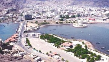 محافظ عدن: الوحدة اليمنية حلم شعب عبث به أعداء الوطن محافظ عدن: الوحدة اليمنية حلم شعب عبث به أعداء الوطن
