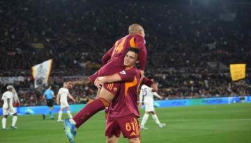 روما يكتسح فيورنتينا في الدوري الإيطالي ويحافظ على حظوظه في التأهل للأبطال