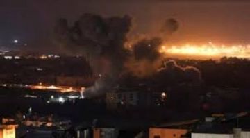 مقتل 3 أشخاص في استهداف بلدة أنصارية جنوب لبنان