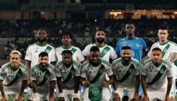 الأهلي يصطدم بالفتح في مواجهة حاسمة… صراع المربع الذهبي يشتعل في الدوري السعودي