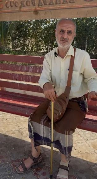 محافظ أبين يتدخل شخصيا لمساعدة دكتور سوري على العودة إلى بلاده محافظ أبين يتدخل شخصيا لمساعدة دكتور سوري على العودة إلى بلاده