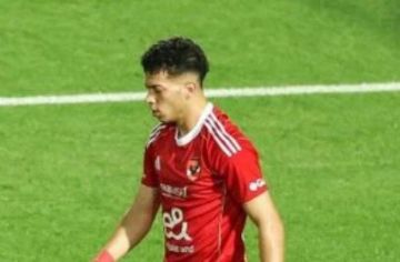 كدمة في الركبة تبعد إمام عاشور مؤقتا.. الأهلي والمنتخب يطمئنان على جاهزية اللاعب