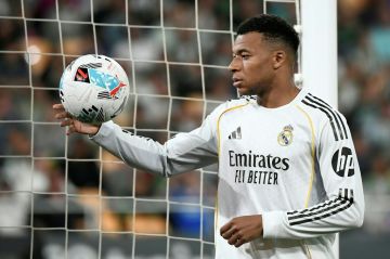بطولة اسبانيا: مبابي يغيب عن تشكيلة ريال مدريد لمواجهة برشلونة 