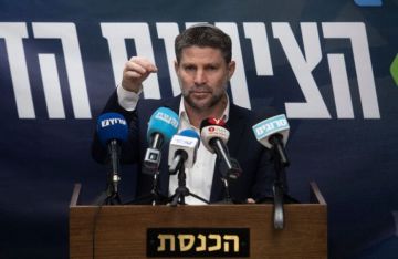 سموتريتش: ندمر 10 مبان ببيروت مقابل كل مسيرة لحزب الله