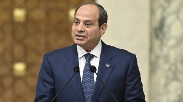 الرئيس المصري يشدد على ضرورة خفض التوتر الإقليمي بالوسائل السلمية