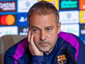 وفاة والد فليك مدرب برشلونة قبل مواجهة ريال مدريد