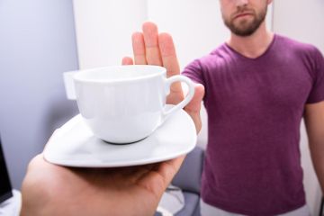 7 أخطاء شائعة نرتكبها خلال شرب الماء 7 أخطاء شائعة نرتكبها خلال شرب الماء