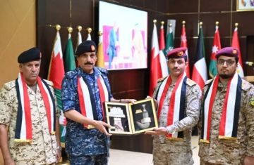 كلية القيادة والاركان بمملكة البحرين تقيم احتفالا بمناسبة الوحدة اليمنية