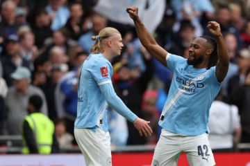 مانشستر سيتي يتوج بكأس الاتحاد الإنجليزي على حساب تشلسي مانشستر سيتي يتوج بكأس الاتحاد الإنجليزي على حساب تشلسي