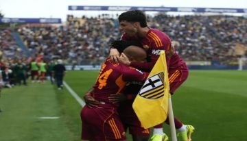 روما يقتنص فوزا قاتلا من ملعب بارما في الدوري الإيطالي