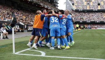 أتلتيكو مدريد يستعد لآرسنال بفوزه على مضيفه فالنسيا في الليجا