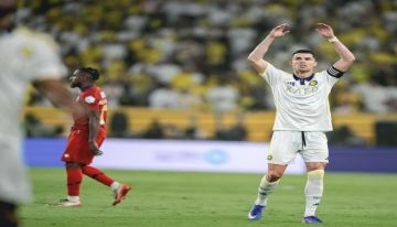 النصر يتوج بطلا لدوري روشن في ليلة توهج رونالدو النصر يتوج بطلا لدوري روشن في ليلة توهج رونالدو