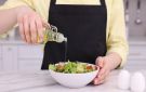ملعقة واحدة يوميا.. اكتشف فوائد زيت الزيتون الصحية