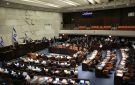 تصعيد محسوب: نتنياهو يخسر الحريديم.. هل بدأ العد التنازلي لحل الكنيست؟