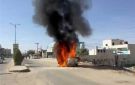 حريق يلتهم سيارة بالكامل قرب محطة وقود جنوبي اليمن