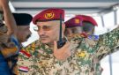 ظهور مفاجئ لـ طارق صالح في سابقة هي الأولى من نوعها طوال مسيرته العسكرية - ye