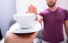 7 أخطاء شائعة نرتكبها خلال شرب الماء