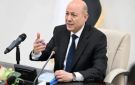 الرئيس العليمي يهنئ عمال اليمن بعيدهم العالمي: أنتم قوة الوطن وأمله 