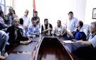 نائب وزير الشباب يلتقي عددا من منتسبي الأندية والاتحادات