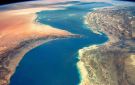  الاقتصاد الإيرانية تكشف عن طرح خطة مقبولة دوليا لإدارة مضيق هرمز - ye