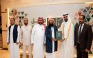 وزير الأوقاف والإرشاد يتسلم وثيقة الترتيبات الأولية لموسم حج 1448هـ - ye