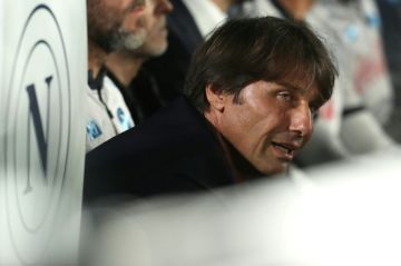 بطولة إيطاليا: نابولي يعلن رحيل كونتي رسميا