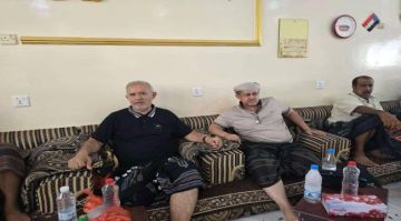 الحالمي يقدم واجب العزاء لرئيس الجالية الجنوبية في ولاية بفلو الأمريكية بوفاة ولده شكري الحالمي يقدم واجب العزاء لرئيس الجالية الجنوبية في ولاية بفلو الأمريكية بوفاة ولده شكري