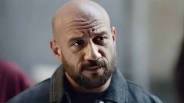 أحمد مكي.. فنان دخل قلوب الناس بـ(الكبير أوي)