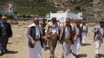 وزير النقل والأشغال ومحافظ حجة يتفقدان طريق كحلان عفار - المغربة - الجميمة وزير النقل والأشغال ومحافظ حجة يتفقدان طريق كحلان عفار - المغربة - الجميمة