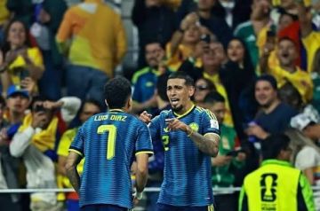 كولومبيا تبدا مشوارها في كأس العالم بالفوز على اوزبكستان بثلاثية