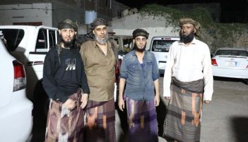 أبين: تحرير 4 من منتسبي القوات الجنوبية من قبضة العناصر الإرهابية أبين: تحرير 4 من منتسبي القوات الجنوبية من قبضة العناصر الإرهابية