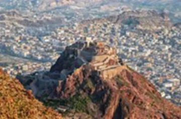 قصف حوثي يطال الاحياء السكنية ويثير رعب المواطنين شمال مدينة تعز قصف حوثي يطال الاحياء السكنية ويثير رعب المواطنين شمال مدينة تعز