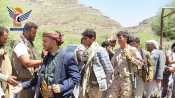 الضالع.. عدد من أبناء ومشايخ قعطبة يزورون المرابطين في جبهة مريس بدمت الضالع.. عدد من أبناء ومشايخ قعطبة يزورون المرابطين في جبهة مريس بدمت