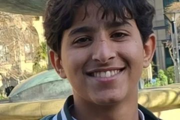 السجن المؤبد لسائق قتل فتى يمنيا بريئا في شيفيلد البريطانية السجن المؤبد لسائق قتل فتى يمنيا بريئا في شيفيلد البريطانية