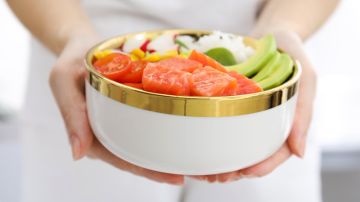 لحم البقر أم السلمون.. أيهما أفضل للمرأة؟ لحم البقر أم السلمون.. أيهما أفضل للمرأة؟