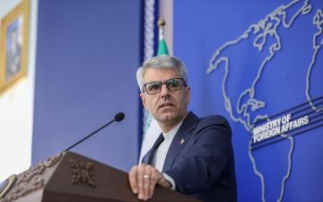 بقائي منتقدا وزير الخارجية الفرنسي: ما يزال النفاق سمة بارزة في الثقافة السياسية الفرنسية بقائي منتقدا وزير الخارجية الفرنسي: ما يزال النفاق سمة بارزة في الثقافة السياسية الفرنسية