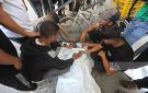 إصابة عدد من الفلسطينيين في قصف للعدو الإسرائيلي استهدف خيمة تؤوي نازحين في خان يونس