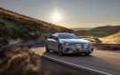 BMW i7 و Mercedes C-Class و Porsche Cayenne Coupe: ثلاث رؤى لمستقبل الفخامة